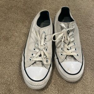 Converse women’s size 7